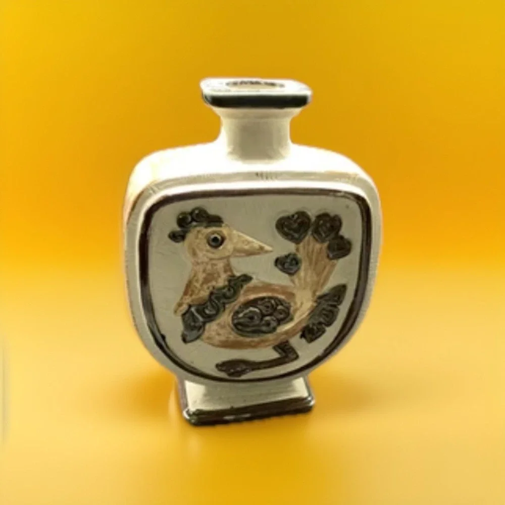 Retro MCM Vintage Stoneware Vase Hen Roadrunner Bird Peacock 8 x 5.5 in.‎
